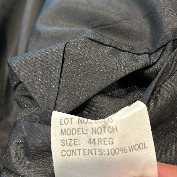 C & R Clothiers Black Wool Suit Jacket Size 44Reg Shiny Lapel Pockets Int. & Ext - Picture 6 of 7